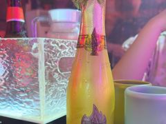 -喜鹊音乐酒馆(西街店)