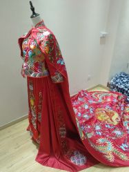 -觅白婚纱礼服馆