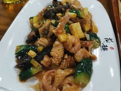 爆炒海三鲜-一宝菜馆(潍坊总店)