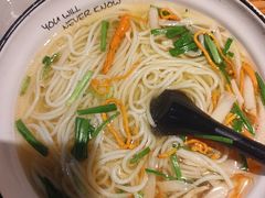 菌汤米线-蜗牛的家旅行主题云南菜餐厅.小酒馆(护国寺店)