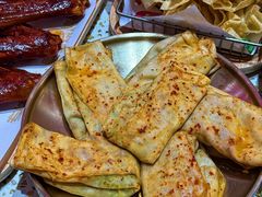 -小董哥烤串·爆汁大油边(故宫店)
