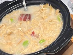 -万龙洲海鲜(亚运村店)