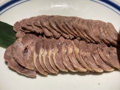 古法盐蘸牛肉-老头儿油爆虾(胜利河美食街店)
