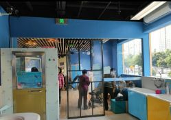 -欢乐悠游婴儿游泳(金碧花园店)