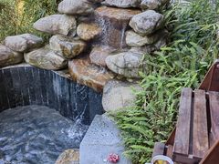 -水底山庄园温泉