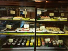 面包甜点陈列柜-马哥孛罗咖啡厅·Cafe Marco (厦门马哥孛罗东方大酒店)