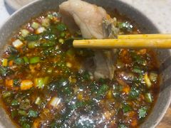 -肖肖酸萝卜鱼火锅(总店)