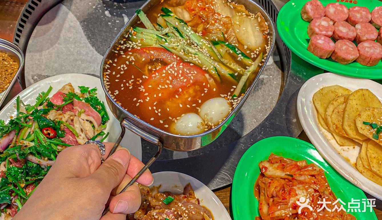 ‼️朋友带我来吃的烤肉 ‼️做梦都在吧唧嘴[流泪]