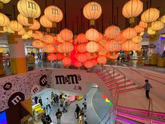 -m豆巧克力世界(上海世茂广场店)