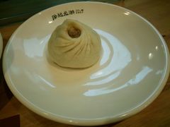 老面土猪肉包子-凤起龙游老面包子(凯德晶品店)