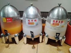 -南城香·饭香串香馄饨香(青年路店)