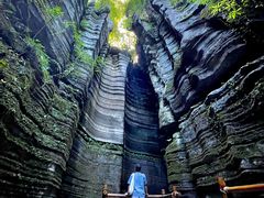 -梭布垭石林景区