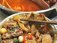 -大芊金重庆串串火锅(南京路店)