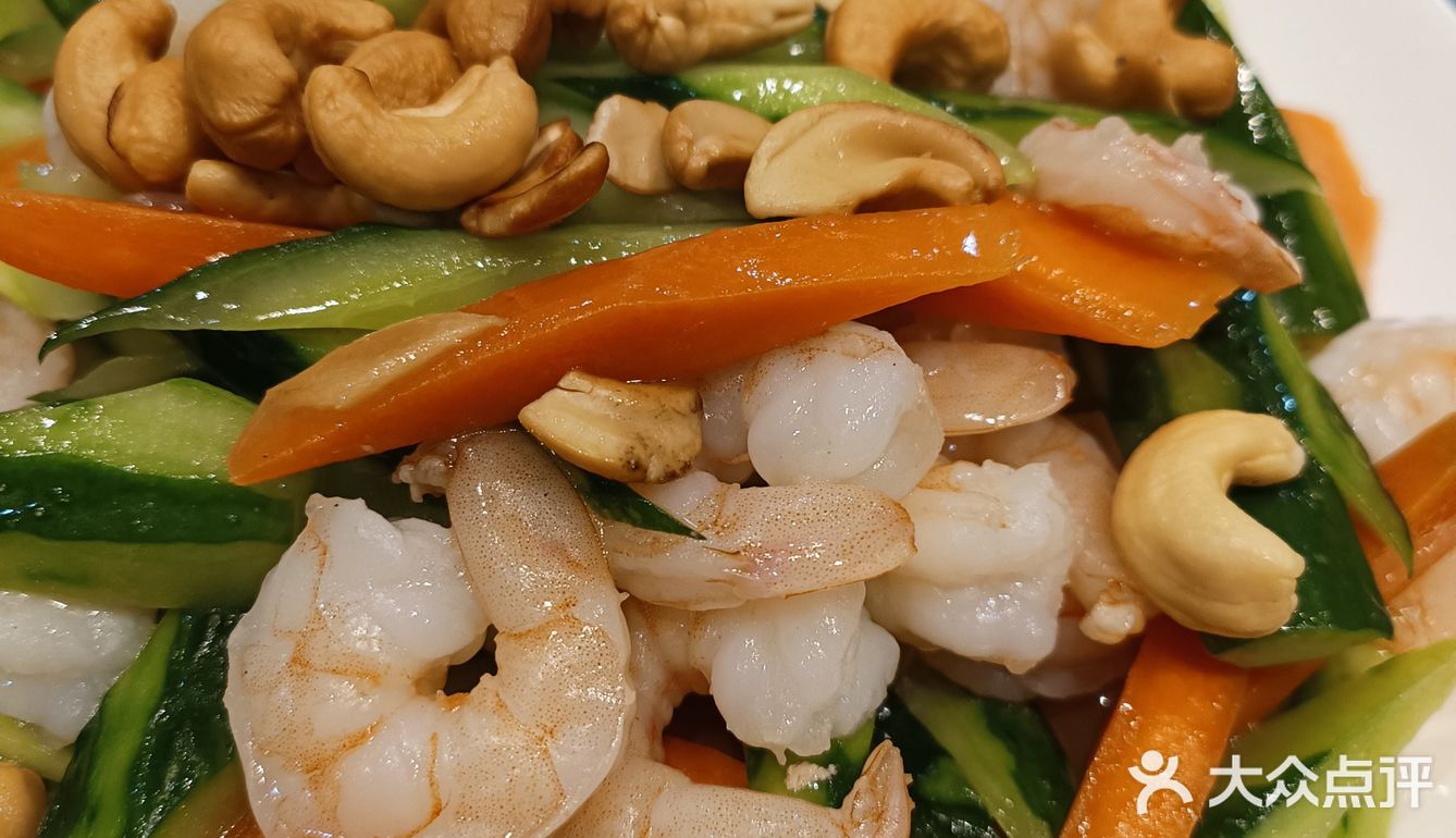 与热情的井陉跑友联谊，一起跑完山地半程马拉松后在此小聚！