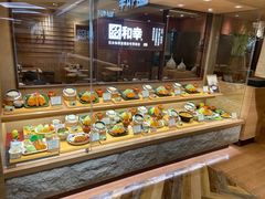 面包甜点陈列柜-和幸(春熙路群光广场店)