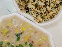 -凤凰路何眼镜香辣蟹(花果园店)