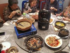 -有红鸡毛店·川菜(建设路店)