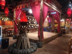 -老滇山寨•云南特色菜•地方菜•民族风情歌舞表演(金碧店)