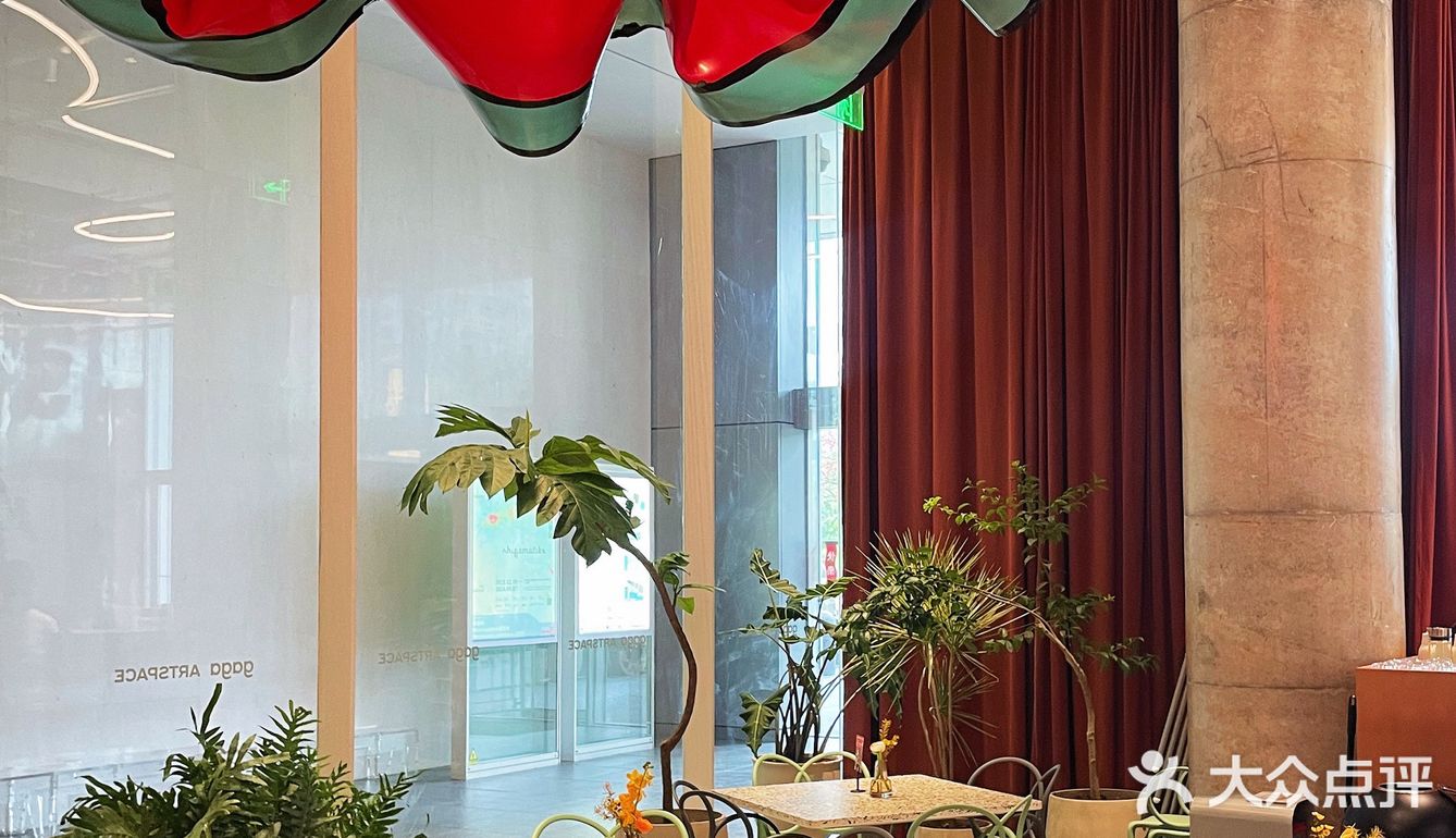 不穿正式点都不敢进这家gaga😅