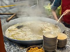 -谢老五跷脚牛肉·非遗传承店