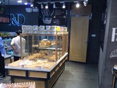 面包甜点陈列柜-皇家美孚(海云庵店)