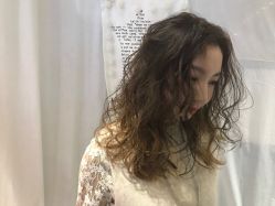 -扎嘎形象设计
