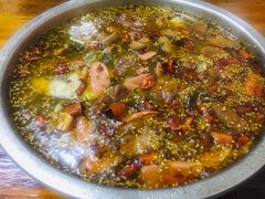 -黑皮酸菜鱼(三山街店)