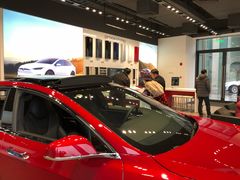 -TESLA 特斯拉(上海太古汇体验店)