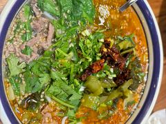 -云阿蛮云南生烫牛肉米线(奉贤路店)