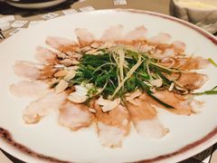 薄切鲜鱼片-穹六人间 people 6(岳阳路店)