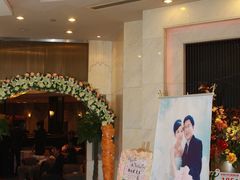 等位区-御花园·粤菜·海鲜火锅(中山公园店)