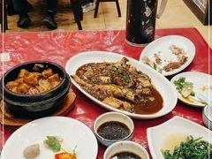 -侬佳蒸菜馆(听潮店)