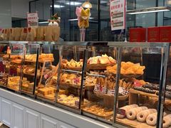 面包甜点陈列柜-味多美(江桥万达店)
