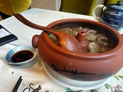 汽锅牛展-沙龙酒家