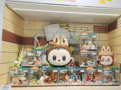 -泡泡玛特POPMART(上海环球港店)