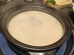 -大匠工房古船木艺术餐厅·猪肚鸡专门店(长白仙岛店)