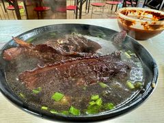 -小龙大肉面馆