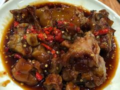 辣猪蹄-贤花饭店(城阳店)