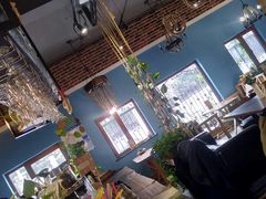 -初见咖啡(青大路店)