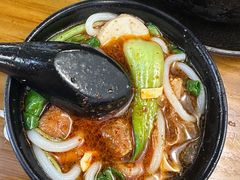 -丽虹云南过桥米线(兴工街店)