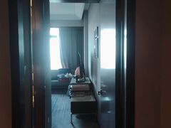 -上海龙之梦万丽酒店