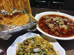 -东口码头·烧鸽子·鱼头泡饼·地方菜(金鹰悦城店)