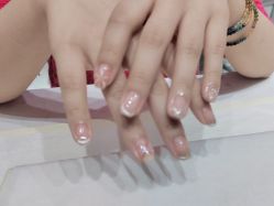 -艾珂·美甲美睫