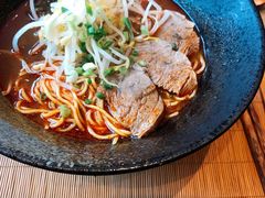 酸菜麻辣牛肉面-胜面