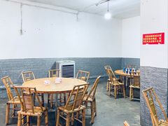 大堂-刘土鸡家常菜