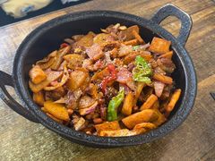 -老钟家烤羊排·敦伊阁清真餐厅胡羊焖饼