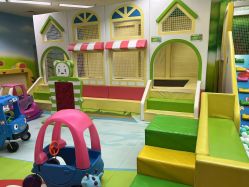 -孩子王(万达广场店)