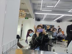 -宫铭烫发染发接发店