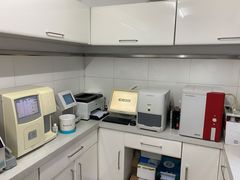 -宠颐生中康贝怡动物医院