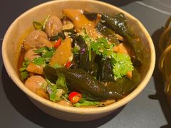 -多嘴超级肉蟹煲(中东店)